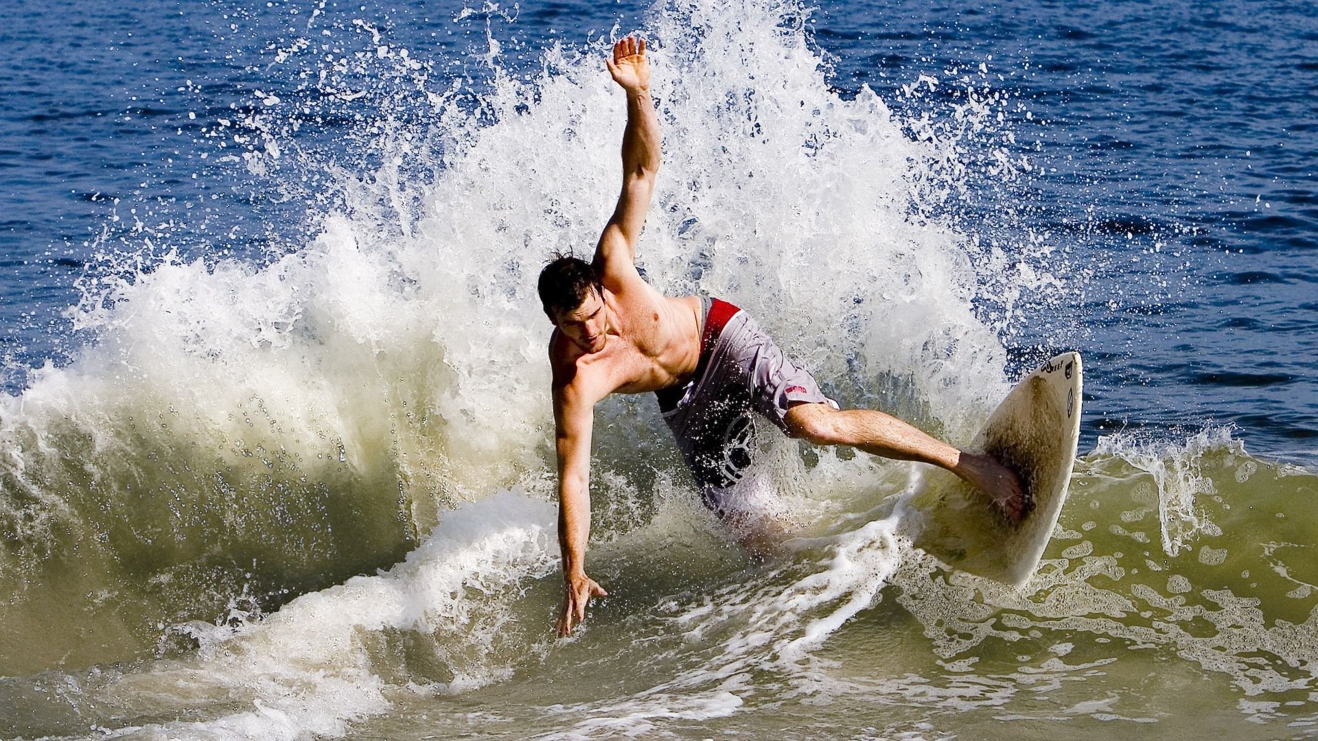 体育新闻中心发布体育短视频内容原创保护政策，体育短视频存在的问题