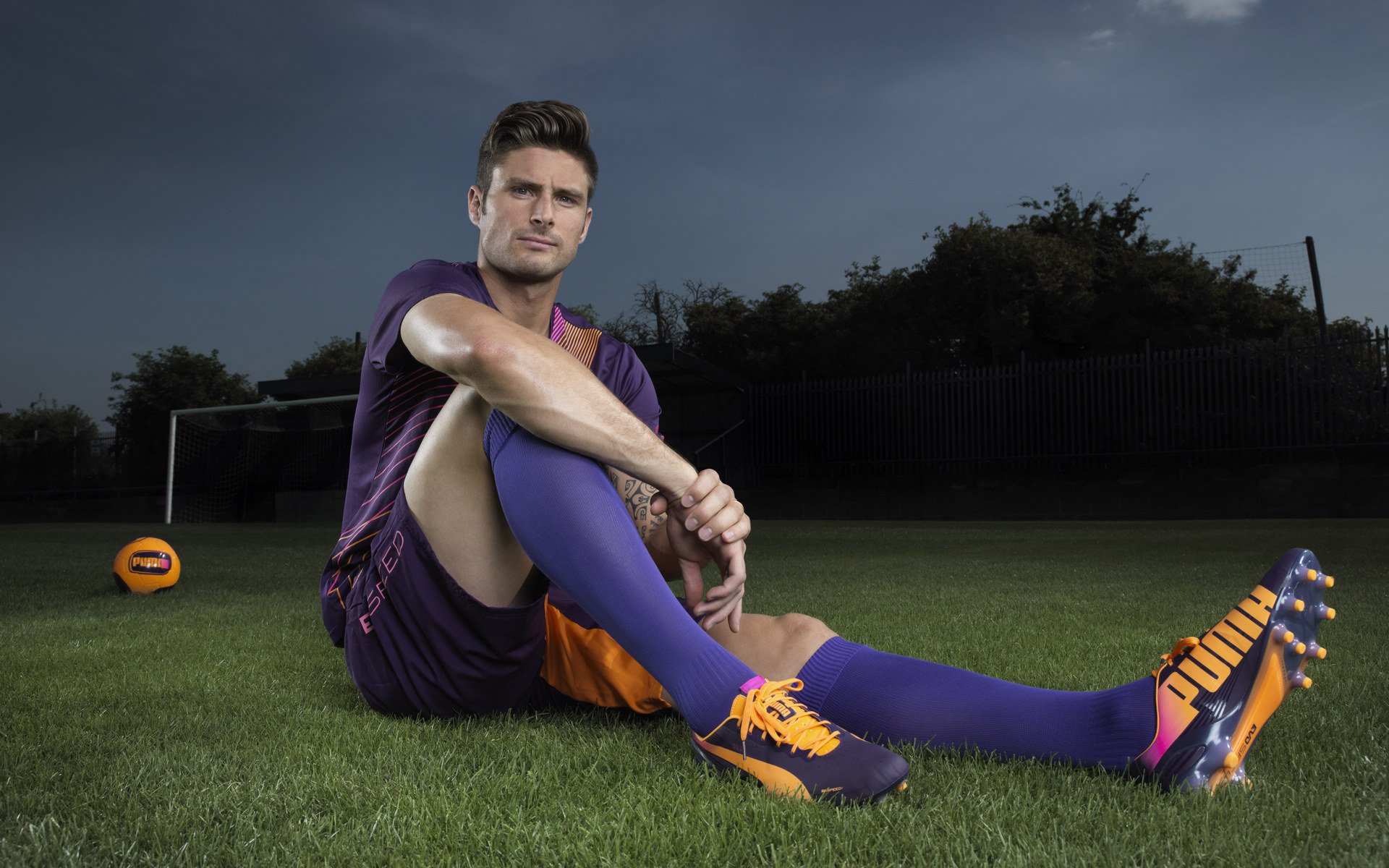 爱游戏全站-恩波利中场连续推进提升威胁创造力，恩波利老板